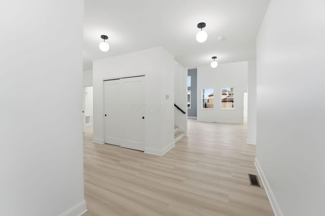 3615 Kassidy Drive, Grove City, OH 43123