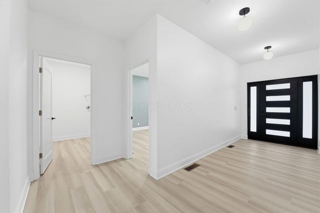 3615 Kassidy Drive, Grove City, OH 43123