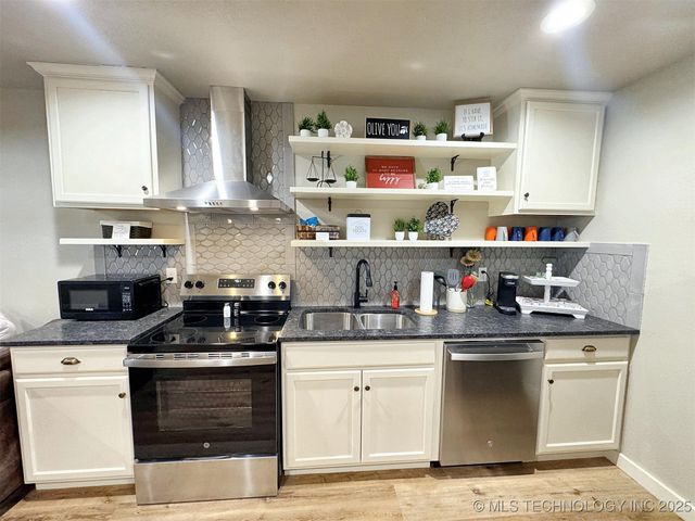 112 W Allen Road, Tahlequah, OK 74464