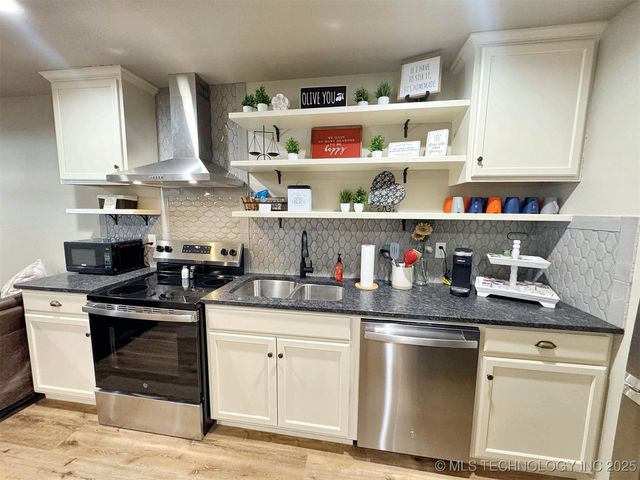 112 W Allen Road, Tahlequah, OK 74464