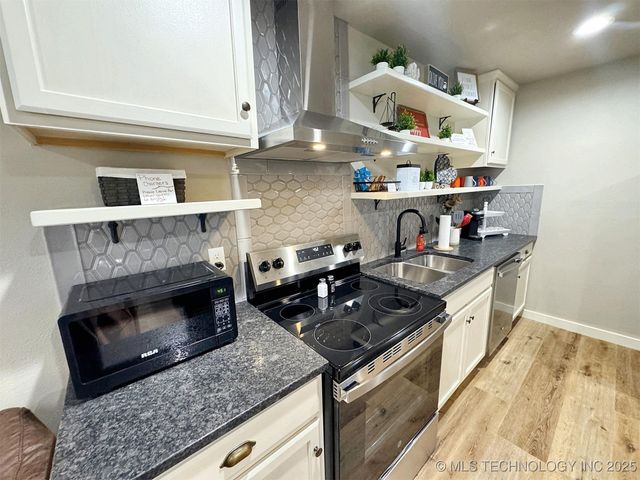 112 W Allen Road, Tahlequah, OK 74464