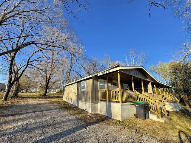 112 W Allen Road, Tahlequah, OK 74464