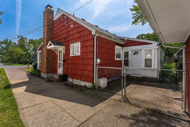 924 Delaware Road, Tonawanda, NY 14223