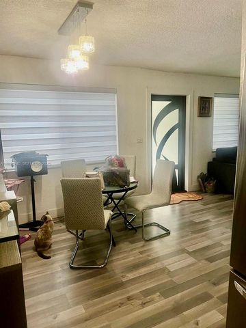 3780 NW 165th St, Miami Gardens, FL 33054