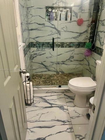 3780 NW 165th St, Miami Gardens, FL 33054