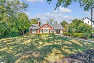 46 W Hillcrest Drive, Greenville, SC 29609