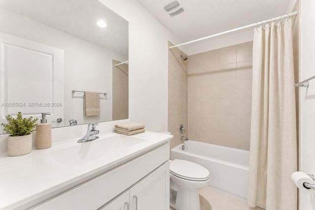 5010 Genove Place 5010, Riviera Beach, FL 33410