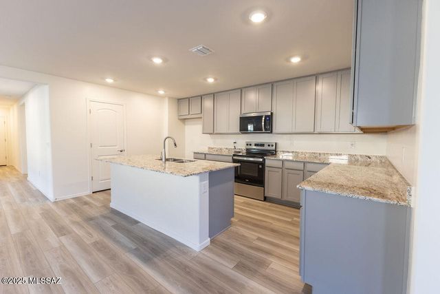 9512 E Meola Drive, Tucson, AZ 85747