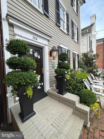 254 KING GEORGE ST, Annapolis, MD 21401