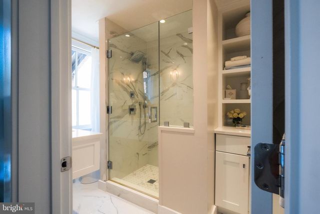 254 KING GEORGE ST, Annapolis, MD 21401