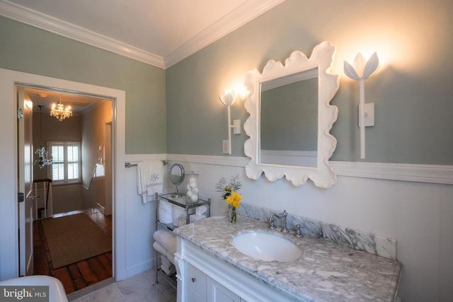 254 KING GEORGE ST, Annapolis, MD 21401