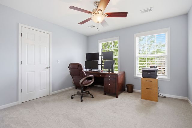 2004 Towhee Ct, Spring Hill, TN 37174