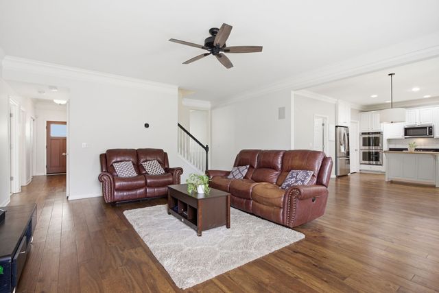 2004 Towhee Ct, Spring Hill, TN 37174