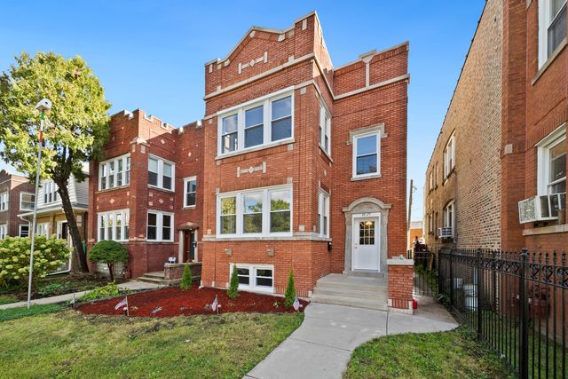 4825 W George Street, Chicago, IL 60641