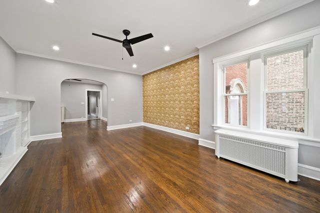 4825 W George Street, Chicago, IL 60641