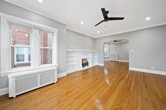 4825 W George Street, Chicago, IL 60641