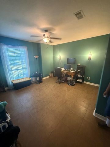 8703 Tumblewood Drive, Beach City, TX 77523