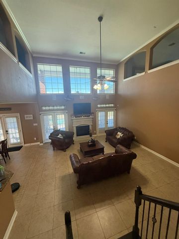 8703 Tumblewood Drive, Beach City, TX 77523