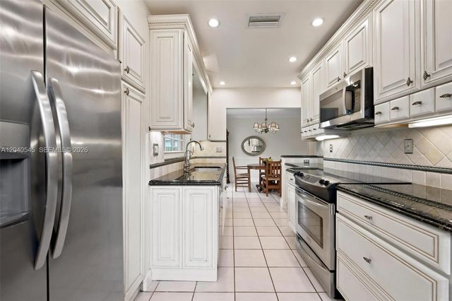 2760 NW 108th Ave, Sunrise, FL 33322