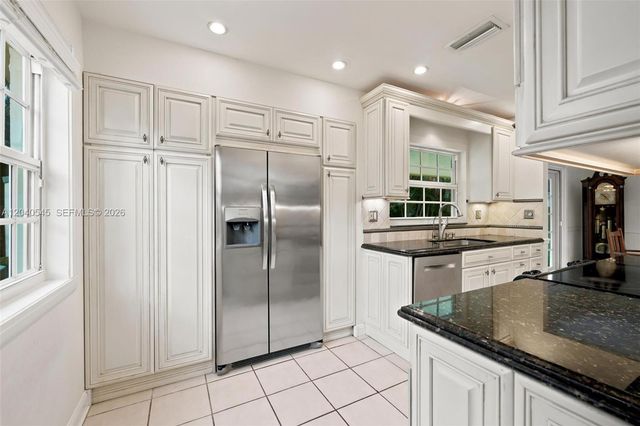 2760 NW 108th Ave, Sunrise, FL 33322