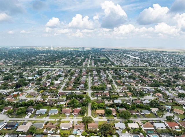 2760 NW 108th Ave, Sunrise, FL 33322
