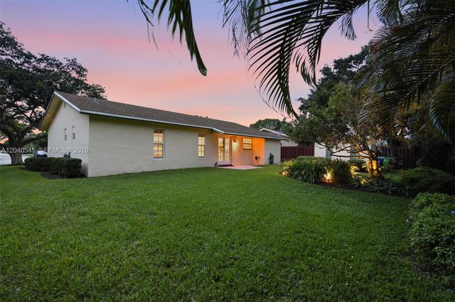 2760 NW 108th Ave, Sunrise, FL 33322