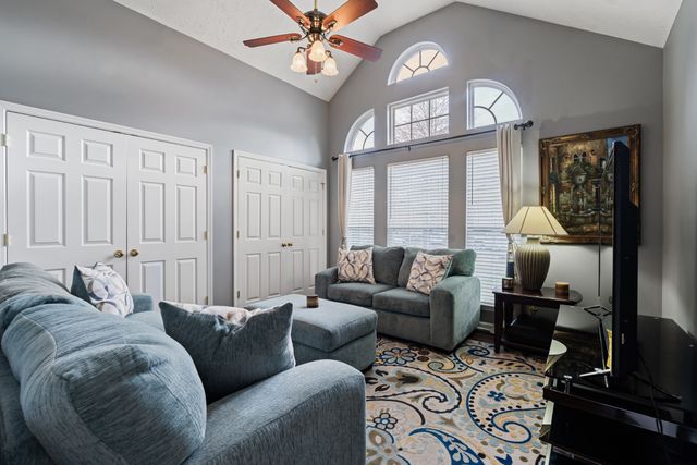 7105 Smokey Hill Rd, Antioch, TN 37013