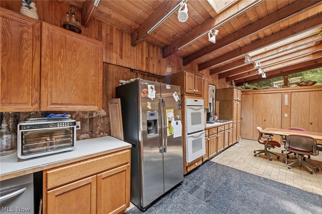 13610 Sperry Road, Novelty, OH 44072