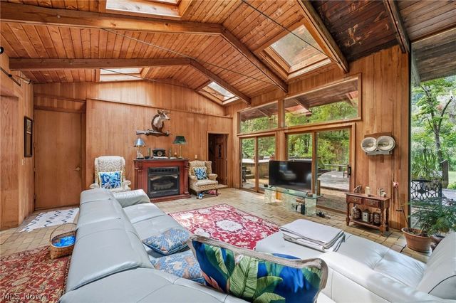 13610 Sperry Road, Novelty, OH 44072