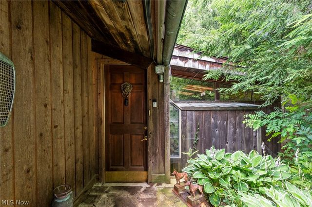 13610 Sperry Road, Novelty, OH 44072