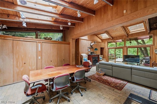 13610 Sperry Road, Novelty, OH 44072
