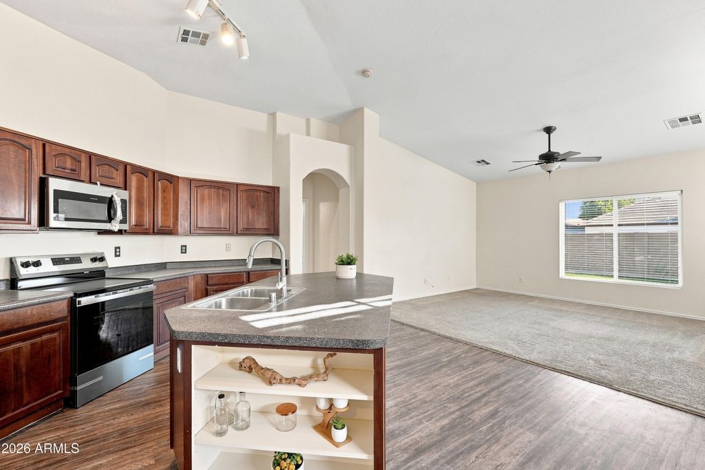 14843 W SHAW BUTTE Drive, Surprise, AZ 85379 — photo 5