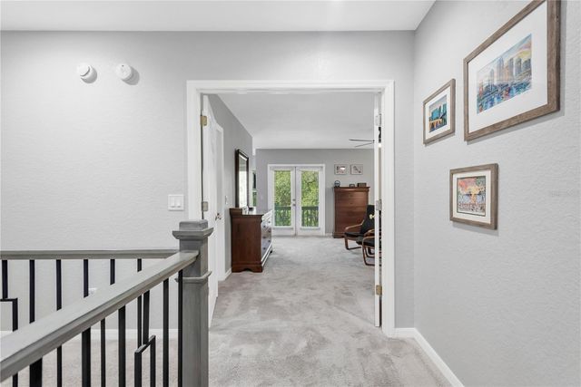2852 BAYSHORE TRAILS DR, Tampa, FL 33611
