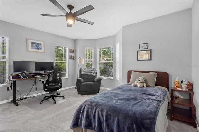 2852 BAYSHORE TRAILS DR, Tampa, FL 33611