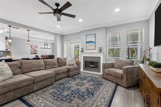 2852 BAYSHORE TRAILS DR, Tampa, FL 33611