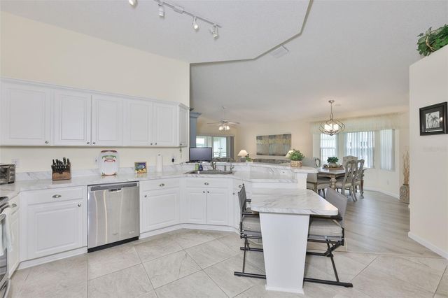 2012 NANTUCKET DRIVE 22, Sun City Center, FL 33573