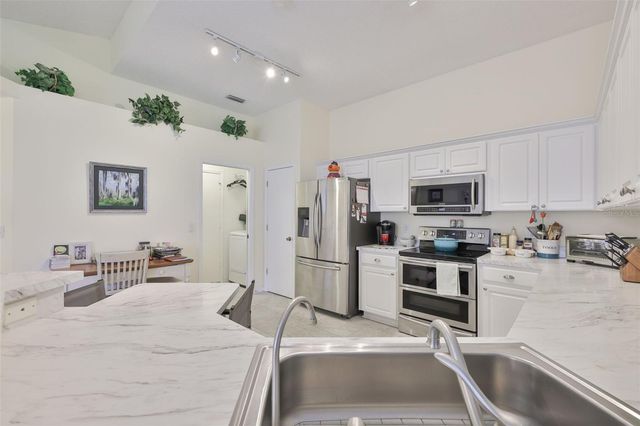 2012 NANTUCKET DRIVE 22, Sun City Center, FL 33573