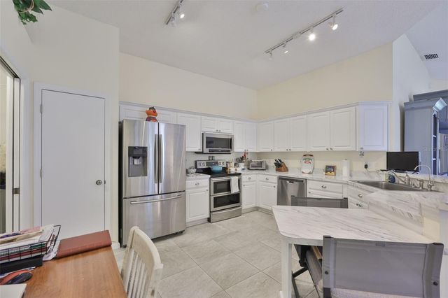 2012 NANTUCKET DRIVE 22, Sun City Center, FL 33573