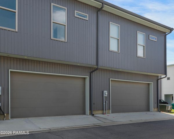 102 Canvasback Drive, Youngsville, LA 70592