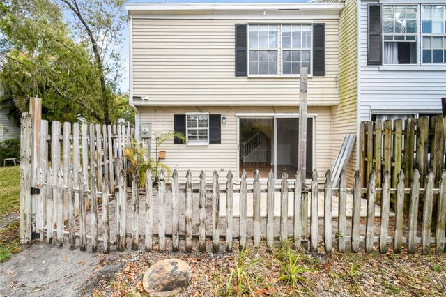 110 Old English Court, Jupiter, FL 33477