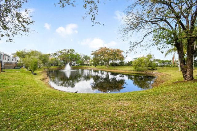 110 Old English Court, Jupiter, FL 33477