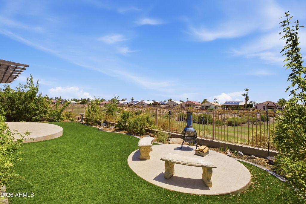 11615 W BRADSHAW MOUNTAIN Court, Surprise, AZ 85378 — photo 2