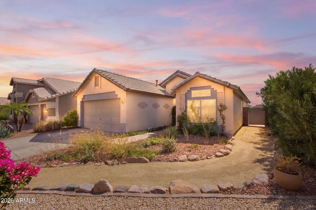 11615 W BRADSHAW MOUNTAIN Court, Surprise, AZ 85378 — photo 3