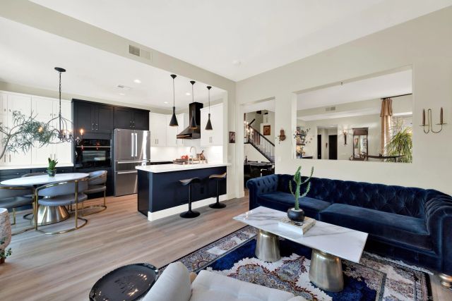 12079 World Trade Dr 4, San Diego, CA 92128