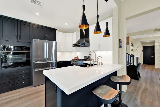 12079 World Trade Dr 4, San Diego, CA 92128