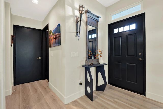 12079 World Trade Dr 4, San Diego, CA 92128