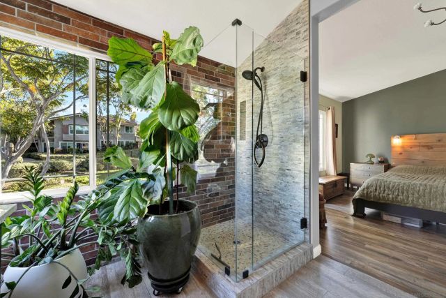 12079 World Trade Dr 4, San Diego, CA 92128