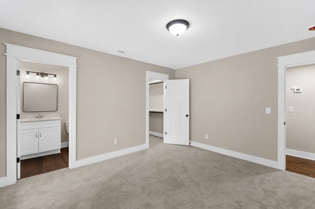 204 Foxboro Ln, Tullahoma, TN 37388