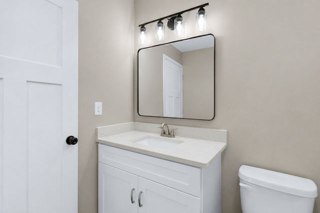 204 Foxboro Ln, Tullahoma, TN 37388