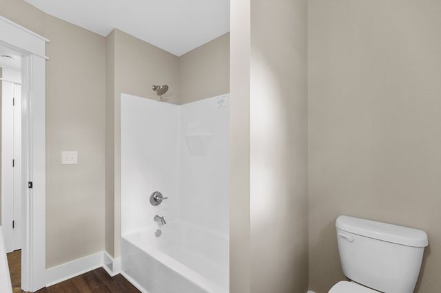 204 Foxboro Ln, Tullahoma, TN 37388